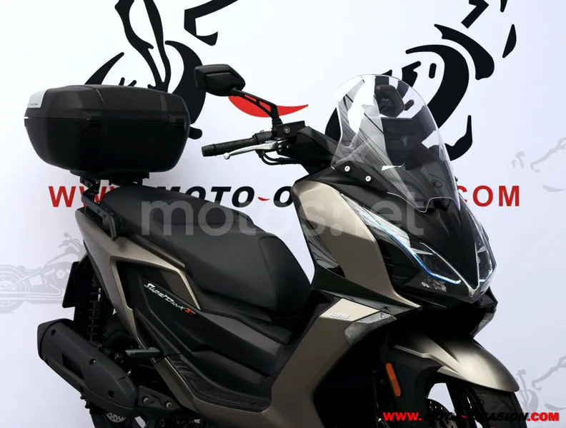 Kymco Super Dink 125 - Vista 4