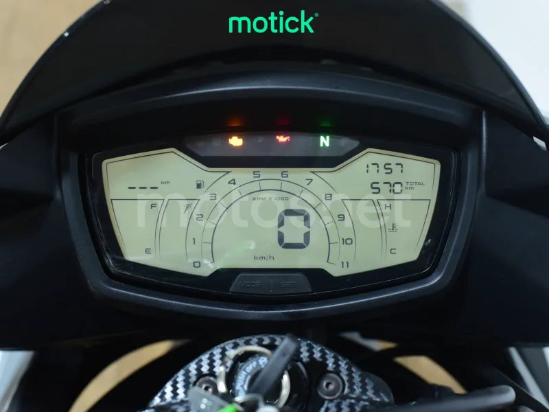 Aprilia Tuono 125 - Vista 5