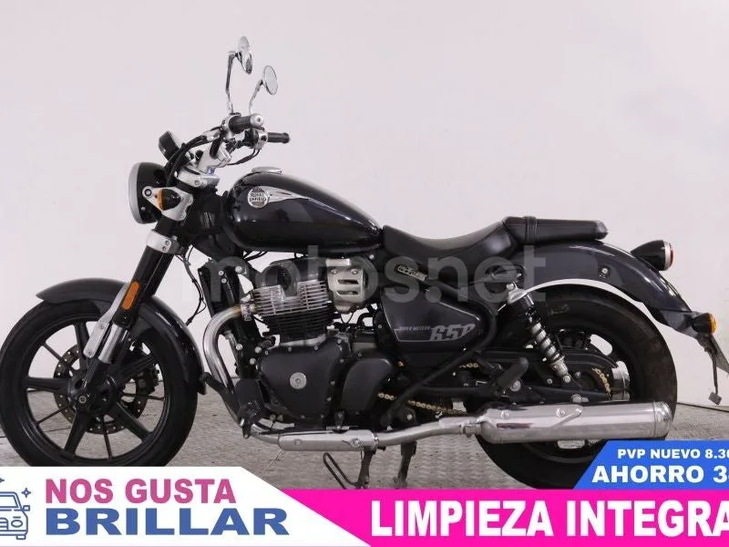 Royal Enfield Super Meteor 650 - Vista 8