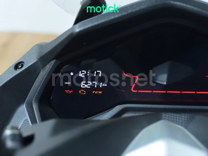 Kymco DTX 350 - Vista 5