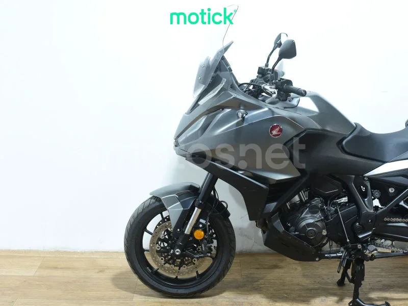 Honda NT1100 - Vista 8