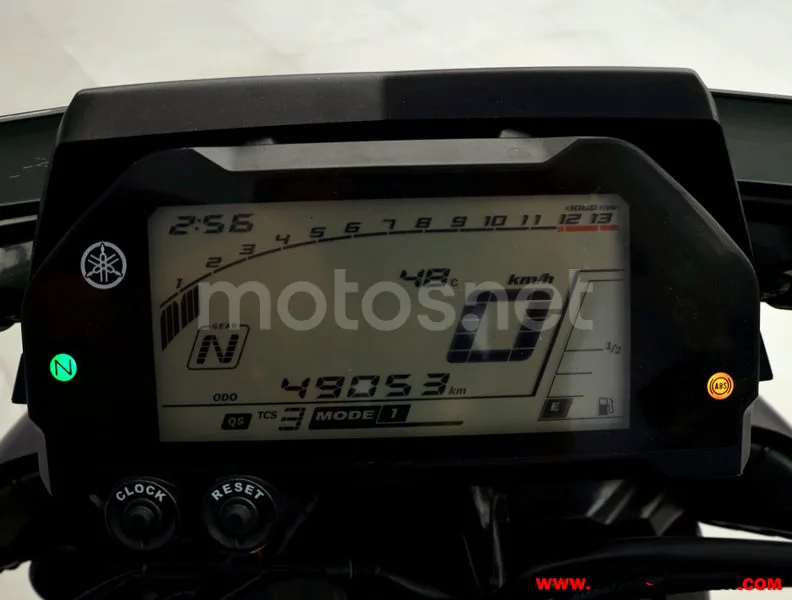 Yamaha MT-10 - Vista 6