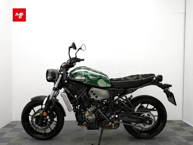 Yamaha XSR700 - Vista 13