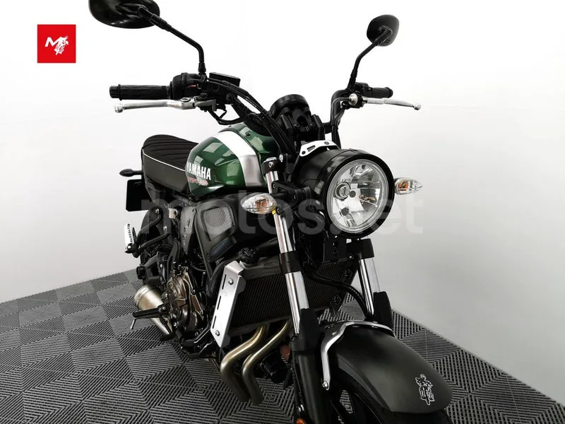 Yamaha XSR700 - Vista 3