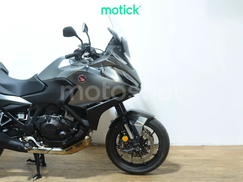 Honda NT1100 - Vista 4