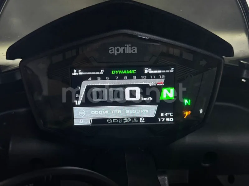 Aprilia Tuono 660 - Vista 13