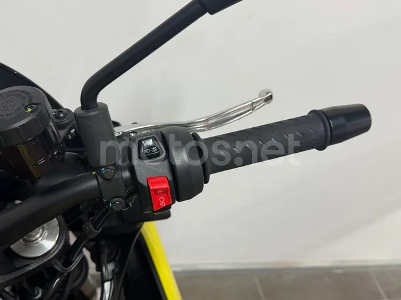 Aprilia Tuono 660 - Vista 14
