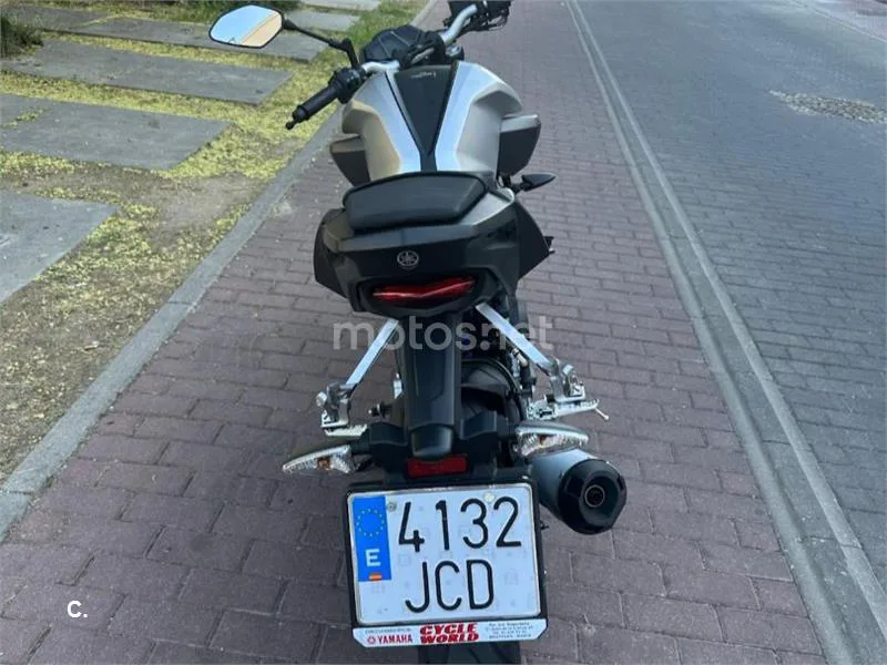 Yamaha MT-125 - Vista 3