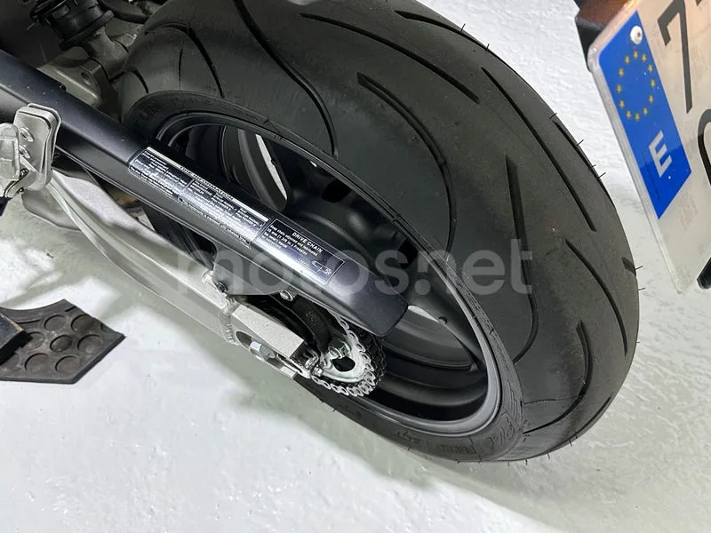Honda CB600F Hornet - Vista 25