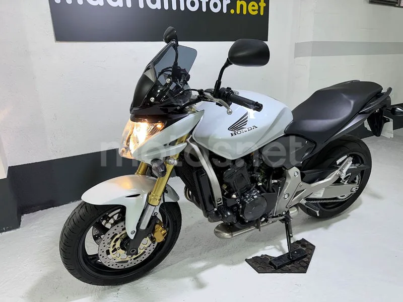 Honda CB600F Hornet - Vista 4