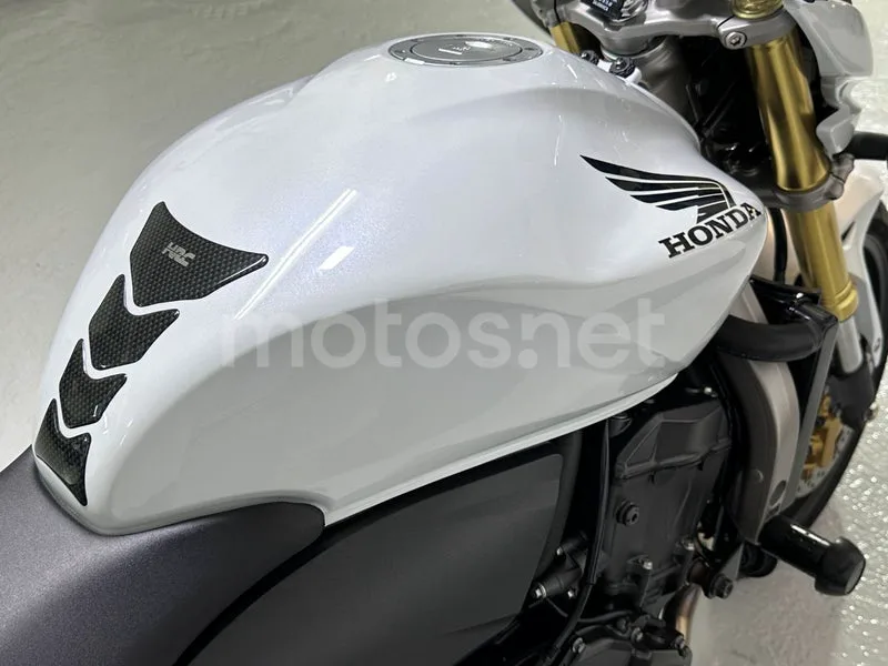 Honda CB600F Hornet - Vista 33