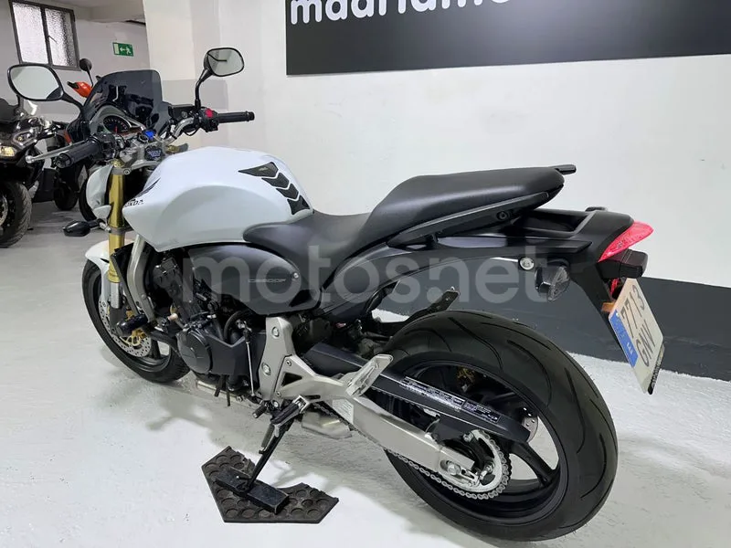 Honda CB600F Hornet - Vista 6