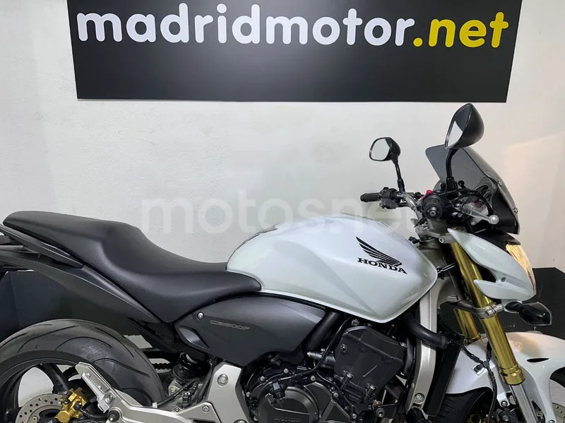 Honda CB600F Hornet - Vista 7