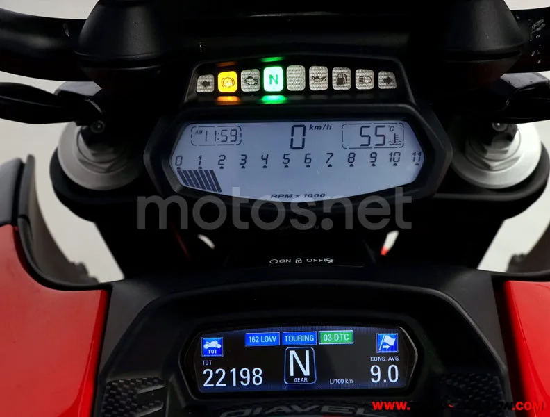 Ducati Diavel - Vista 6