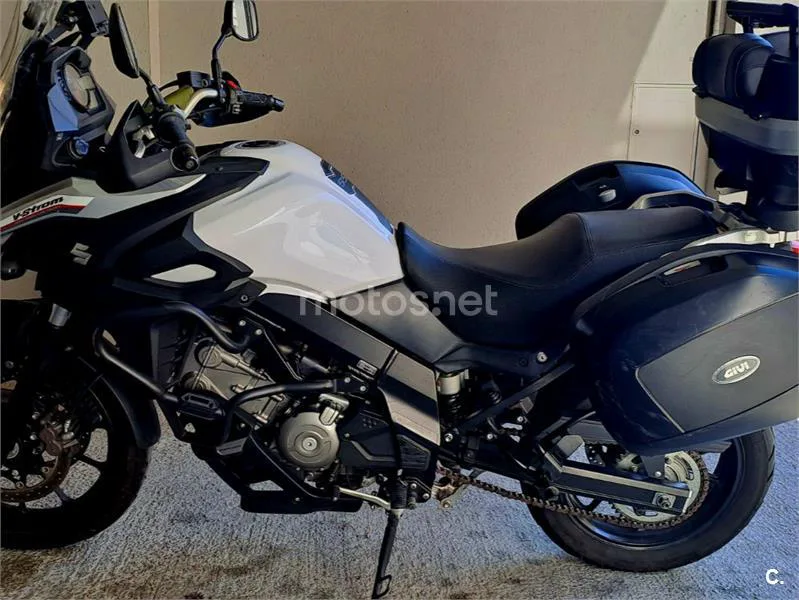 Suzuki V-Strom 650 4900 € 2017 Barcelona - 2