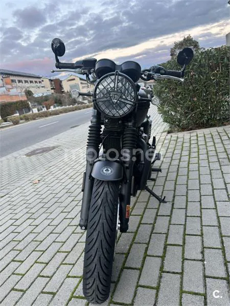 Triumph Bonneville T120 - Vista 8