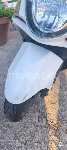 Kymco Xciting 500R - Vista 6