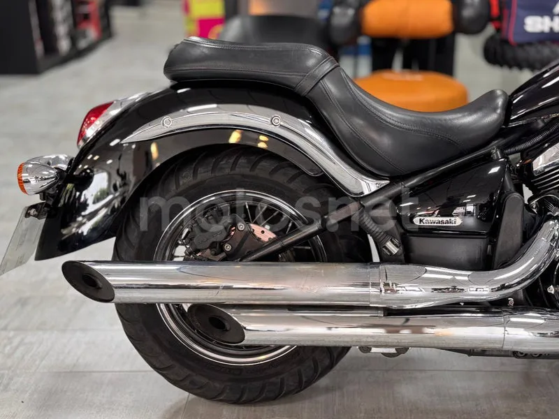 Kawasaki VN900 Classic - Vista 4