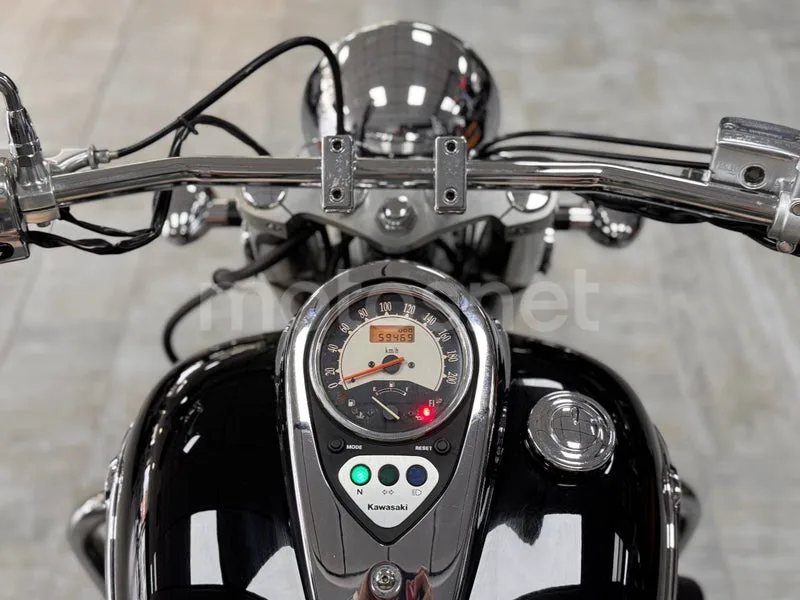 Kawasaki VN900 Classic - Vista 8