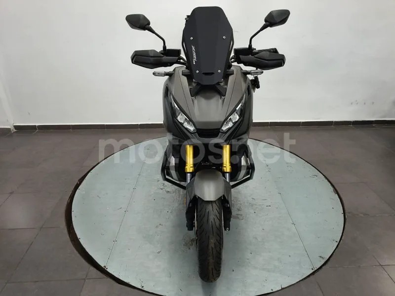 Honda X-ADV - Vista 3