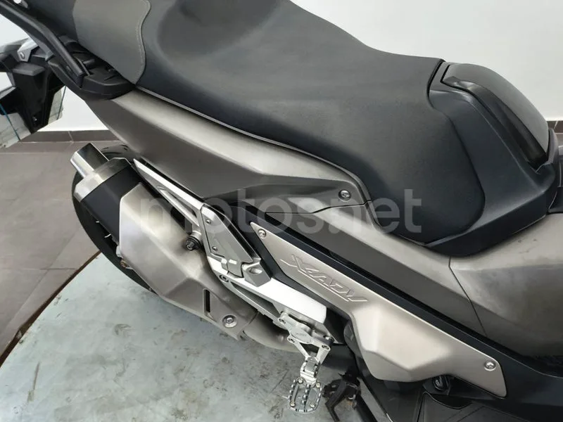 Honda X-ADV - Vista 7