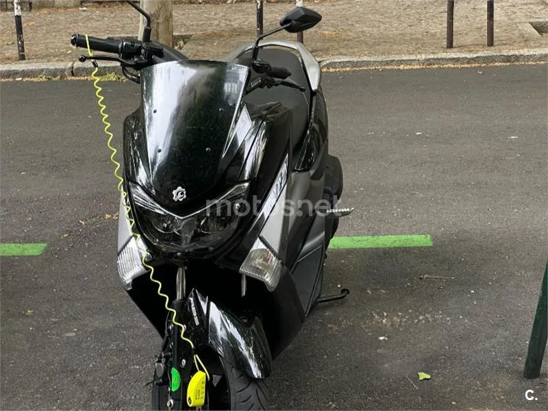 Yamaha NMAX - Vista 4
