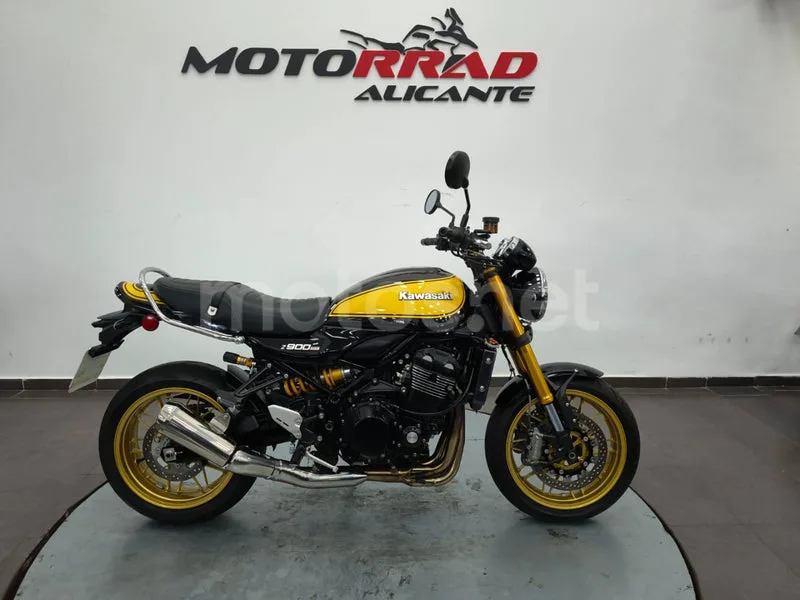 Kawasaki Z900RS 10.990 € 2024 Alicante - 1