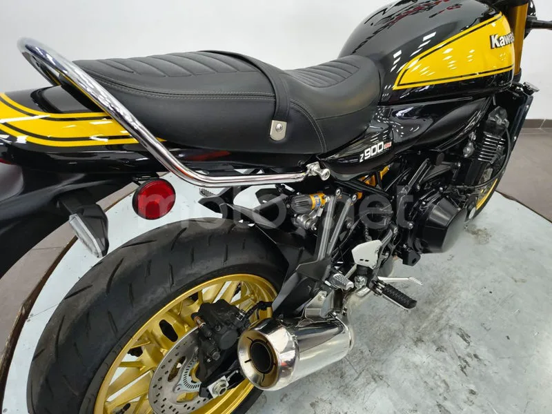 Kawasaki Z900RS - Vista 15