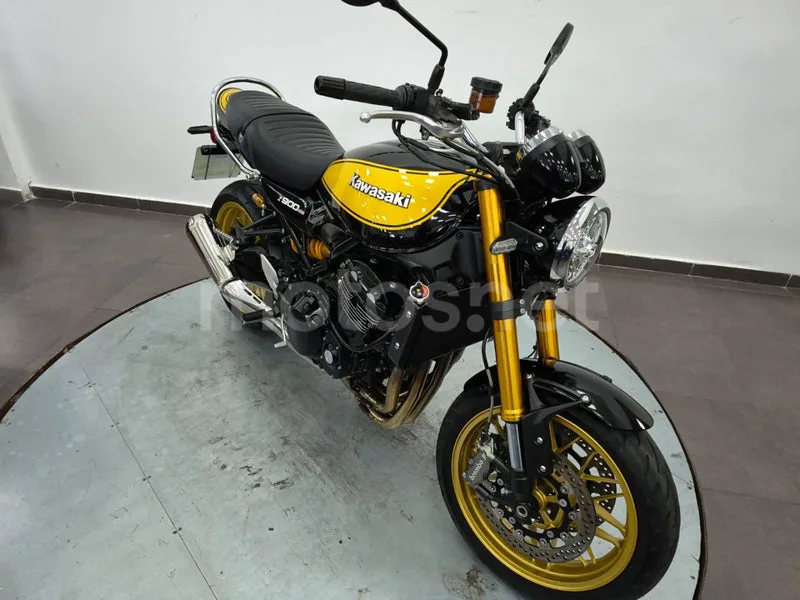 Kawasaki Z900RS - Vista 6