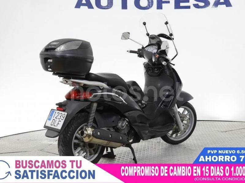 Piaggio Beverly 500 - Vista 4