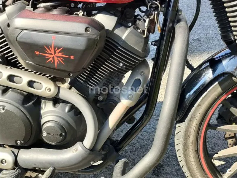 Yamaha XV950 - Vista 11