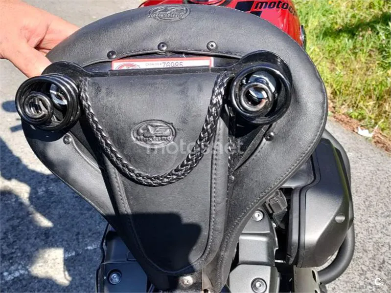 Yamaha XV950 - Vista 7
