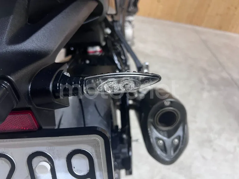 BMW S 1000 R - Vista 12