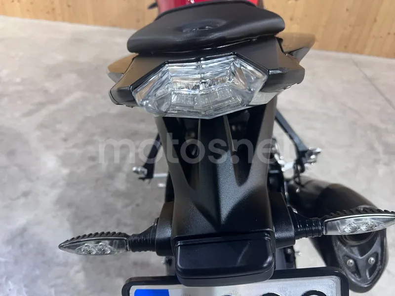BMW S 1000 R - Vista 10