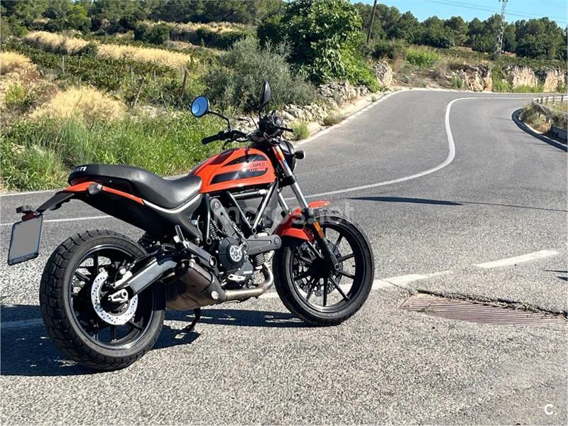 Ducati Scrambler - Vista 3