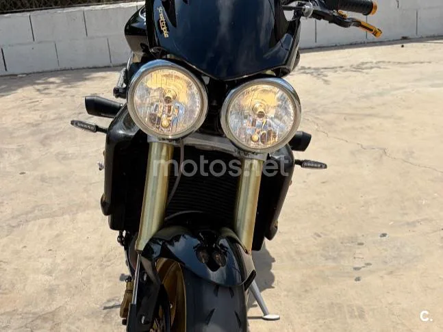 Triumph Street Triple - Vista 8
