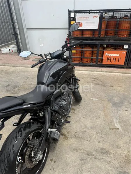 Yamaha MT-07 - Vista 3