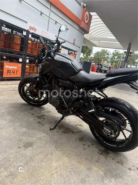 Yamaha MT-07 - Vista 4
