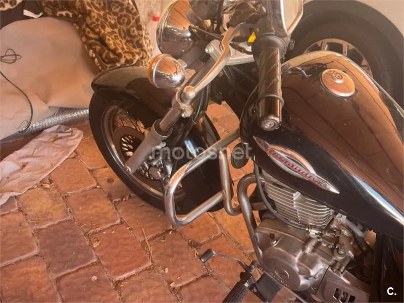 Suzuki Marauder 250 - Vista 3