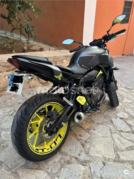 Yamaha MT-07 - Vista 3