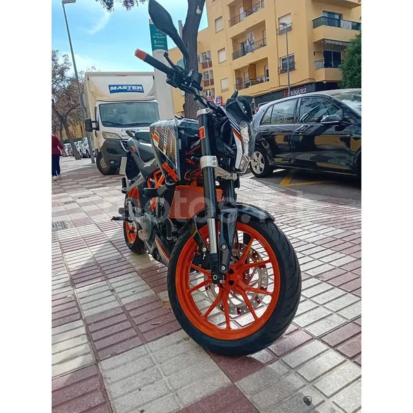 KTM 390 Duke 2899 € 2015 Cádiz - 2