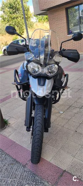 Triumph Tiger 800 XC - Vista 11