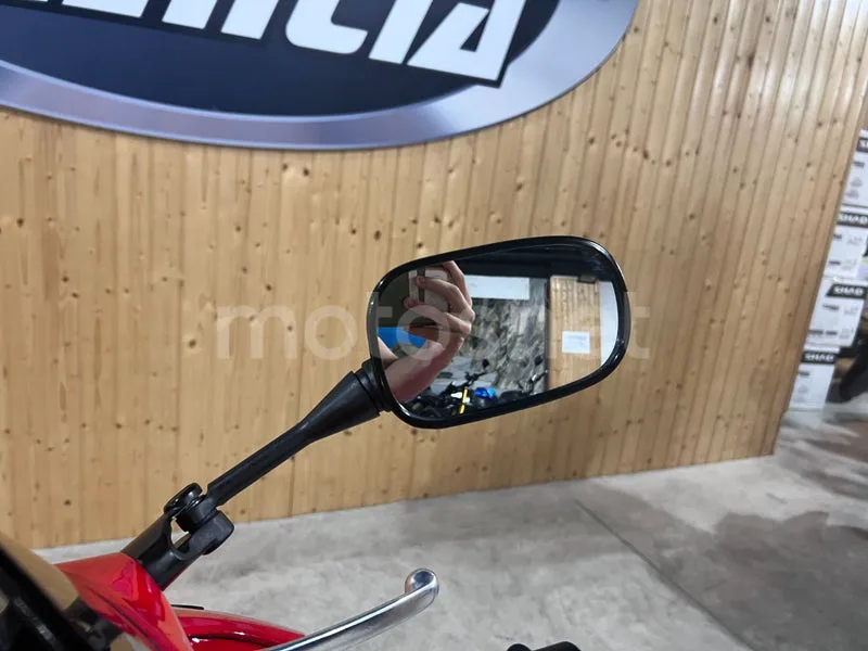 Honda VFR800F - Vista 11