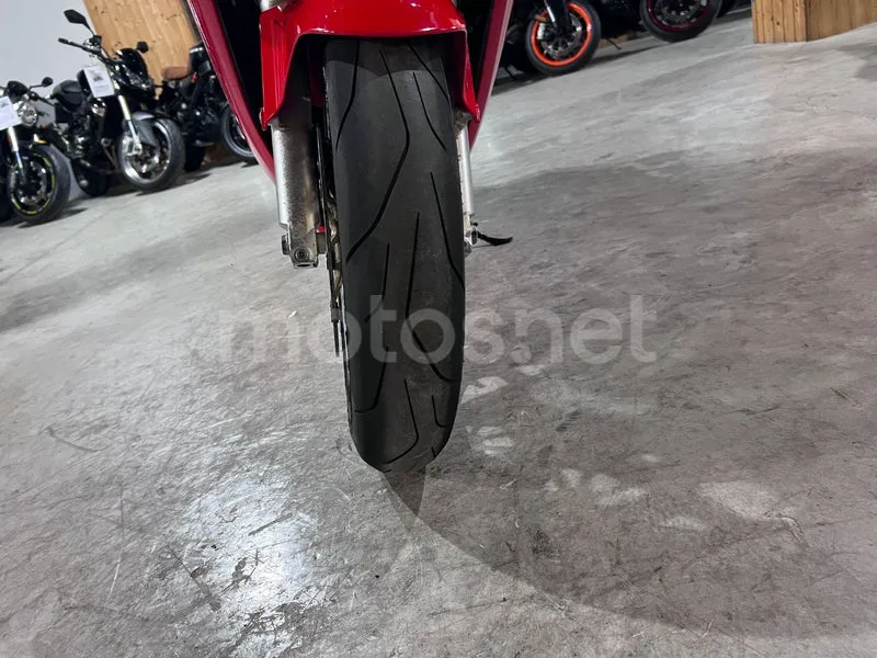 Honda VFR800F - Vista 17
