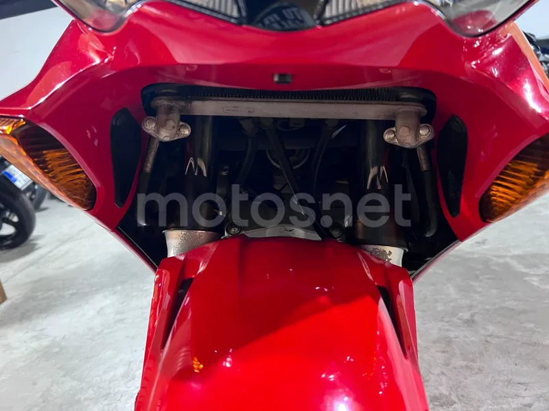 Honda VFR800F - Vista 19
