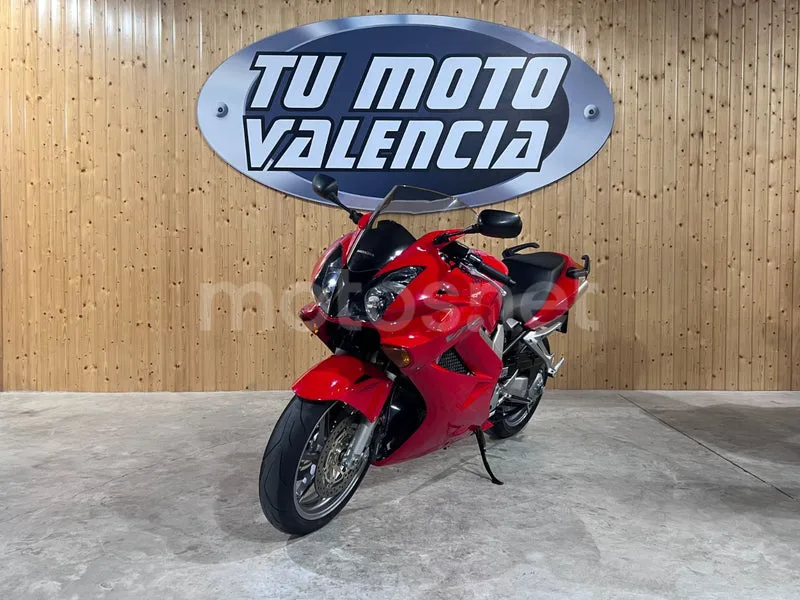 Honda VFR800F - Vista 3