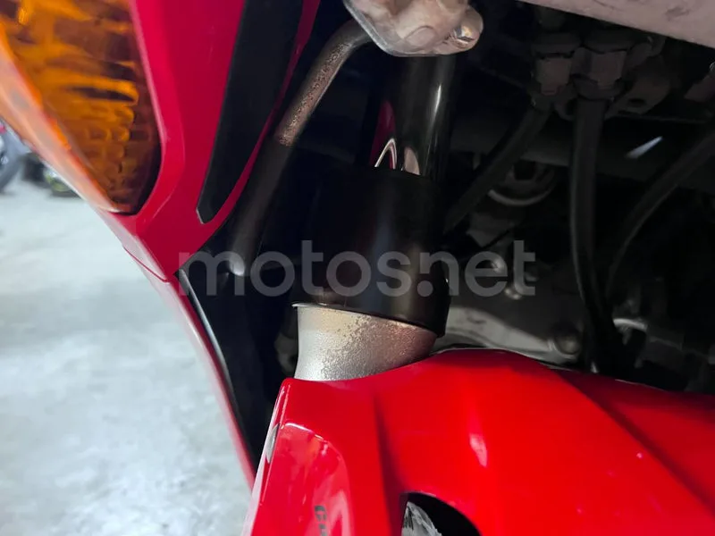 Honda VFR800F - Vista 29