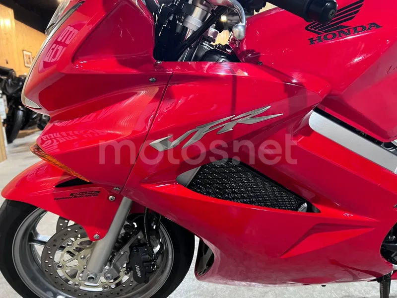 Honda VFR800F - Vista 31