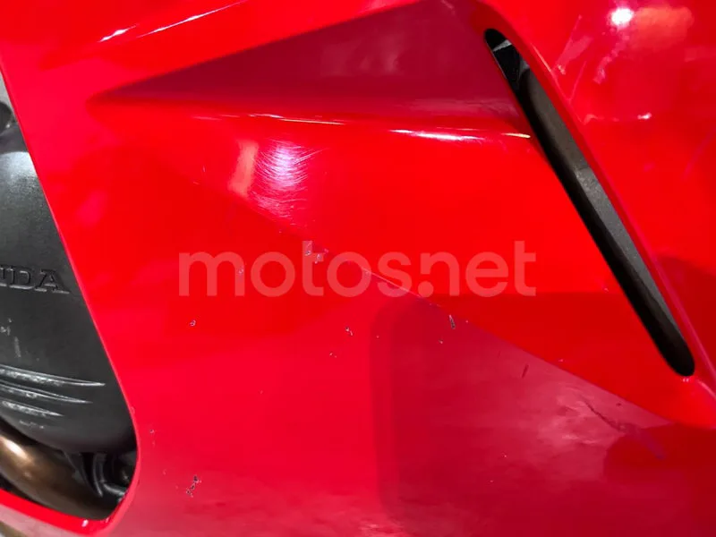 Honda VFR800F - Vista 39