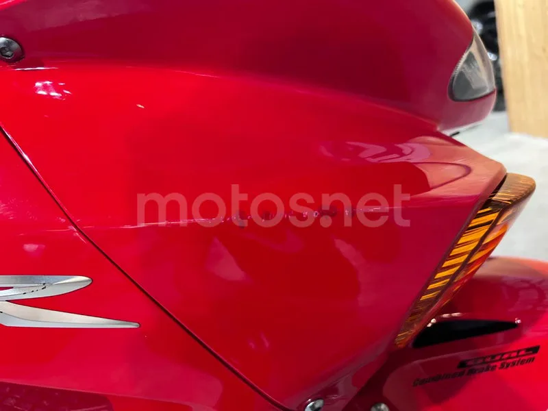 Honda VFR800F - Vista 42